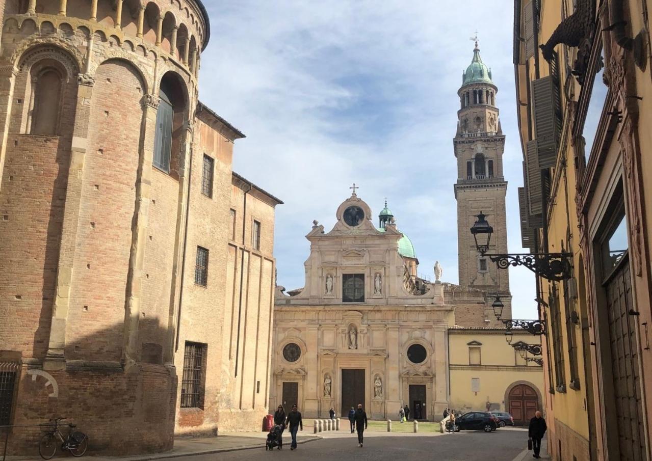 Luxury 6 Al Duomo Di Parma Lejlighed Eksteriør billede